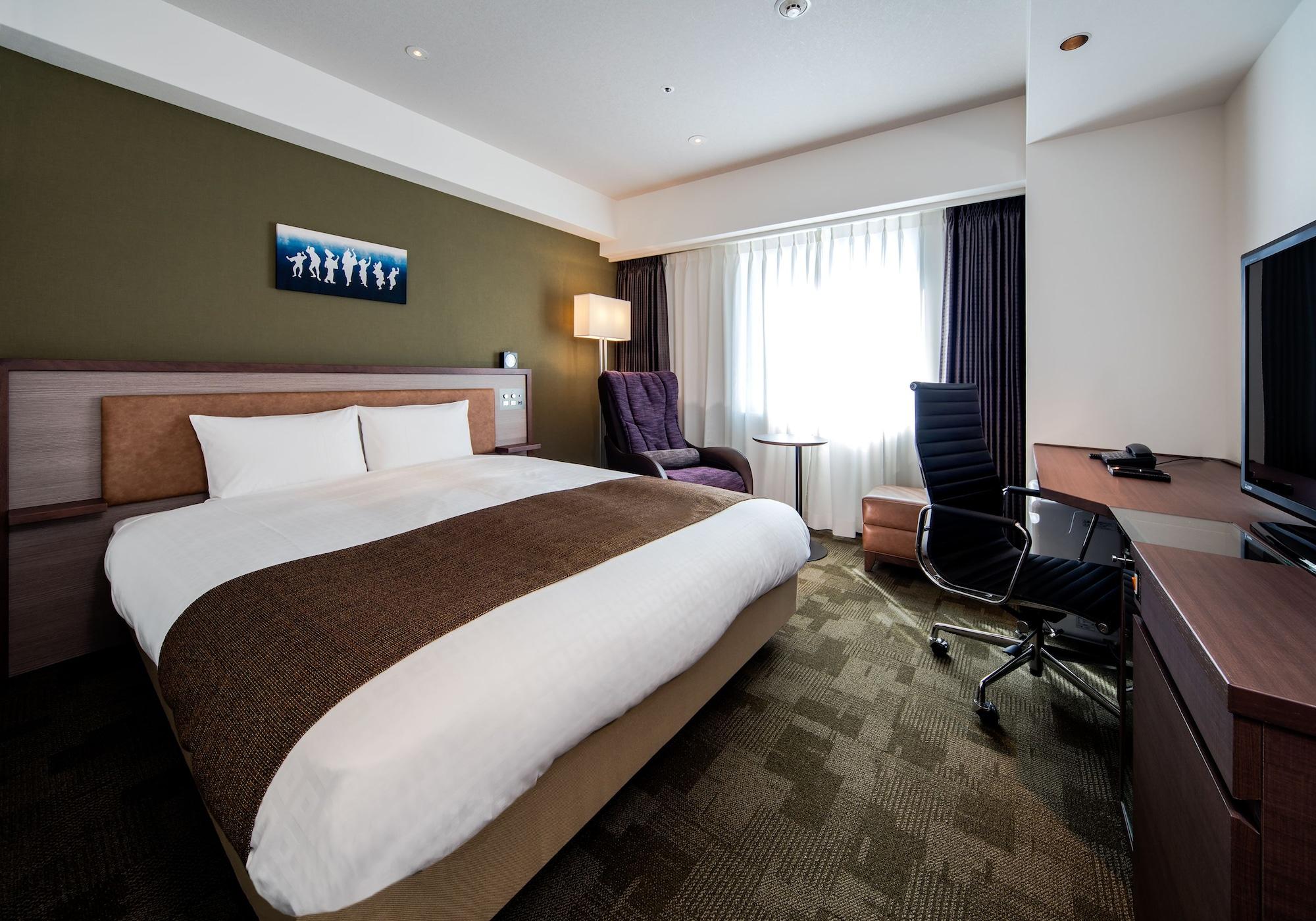Daiwa Roynet Hotel Tokushima Ekimae Екстер'єр фото