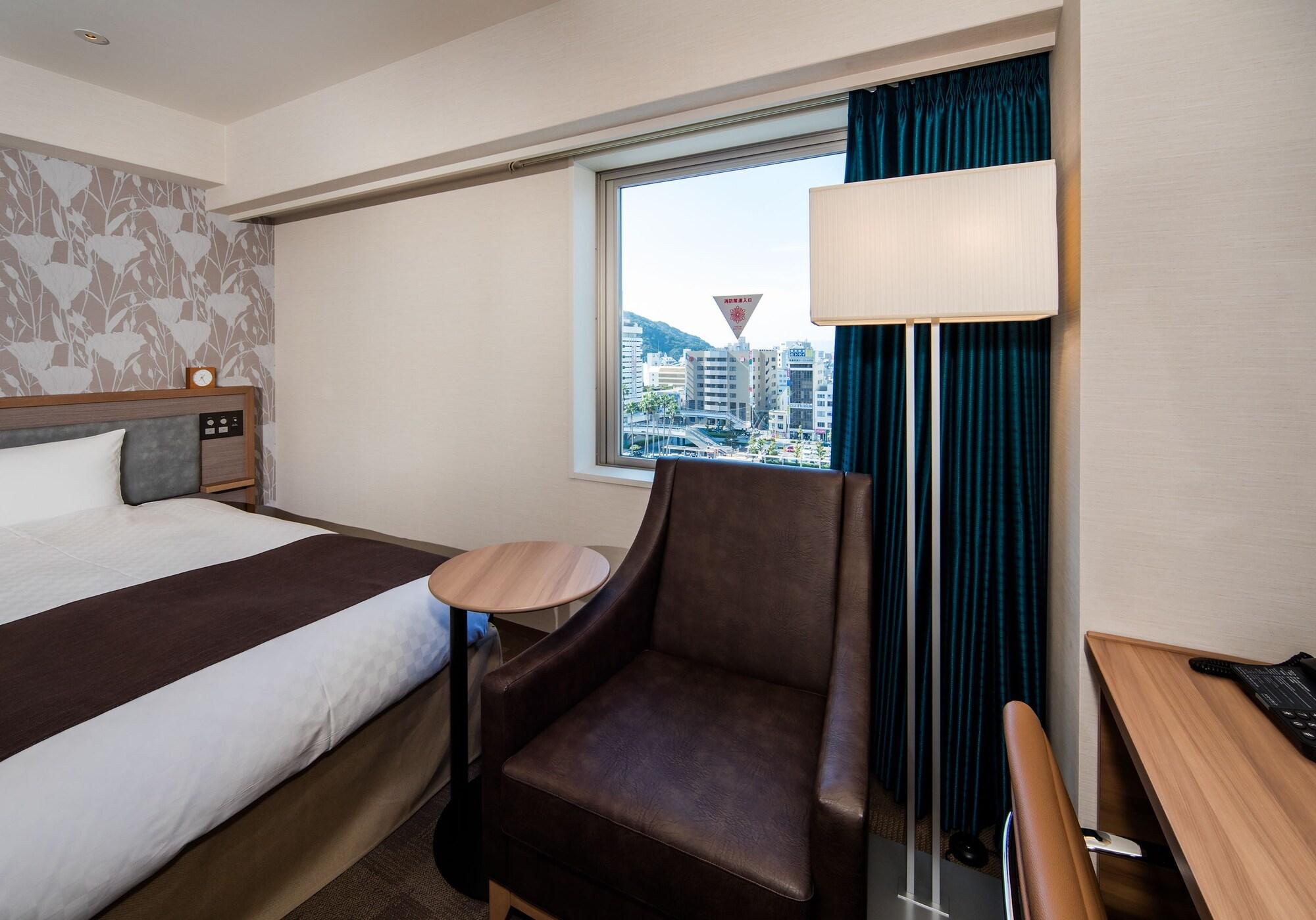 Daiwa Roynet Hotel Tokushima Ekimae Екстер'єр фото