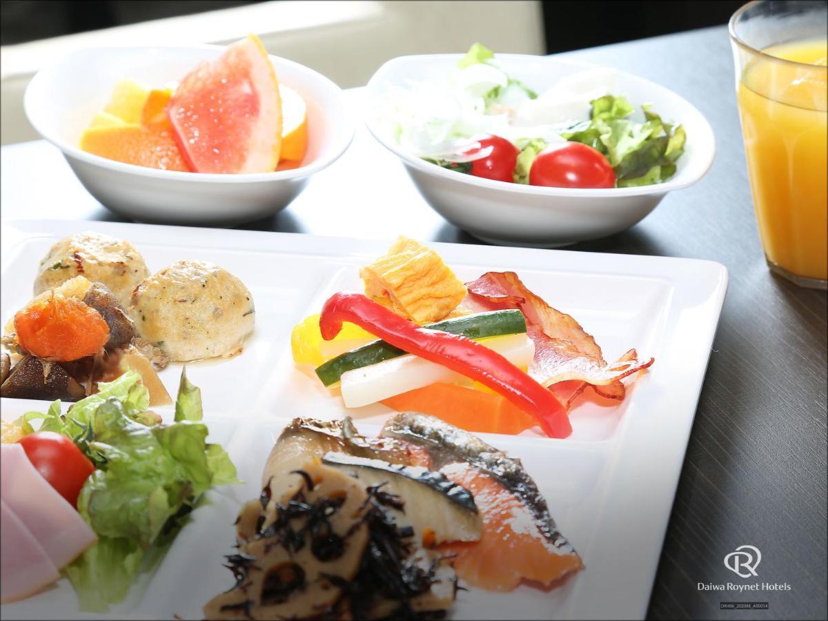 Daiwa Roynet Hotel Tokushima Ekimae Екстер'єр фото